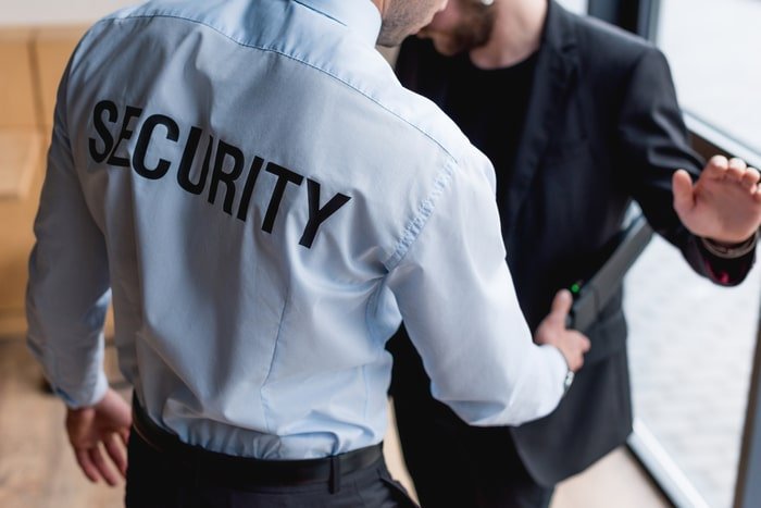 What Are the Legal Powers of an SIA Corporate Security Officer?