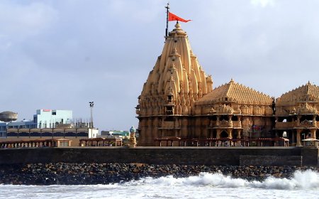 Explore Gujarat Spiritually with Somnath and Dwarka Tour Packages