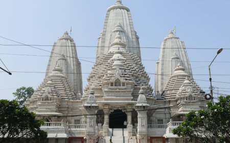 Discover Peace and Beauty at the Grand Birla Mandir Kolkata