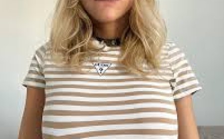 Zooemoore: Rising Star in Digital Content Creation and Influence