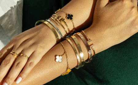 Van Cleef & Arpels – A Legacy of Fine Jewelry Now Available Online